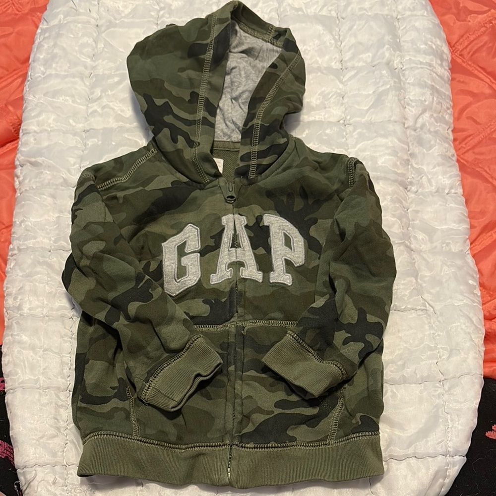 GAP Green Camouflage Sweatshirt Hoodie